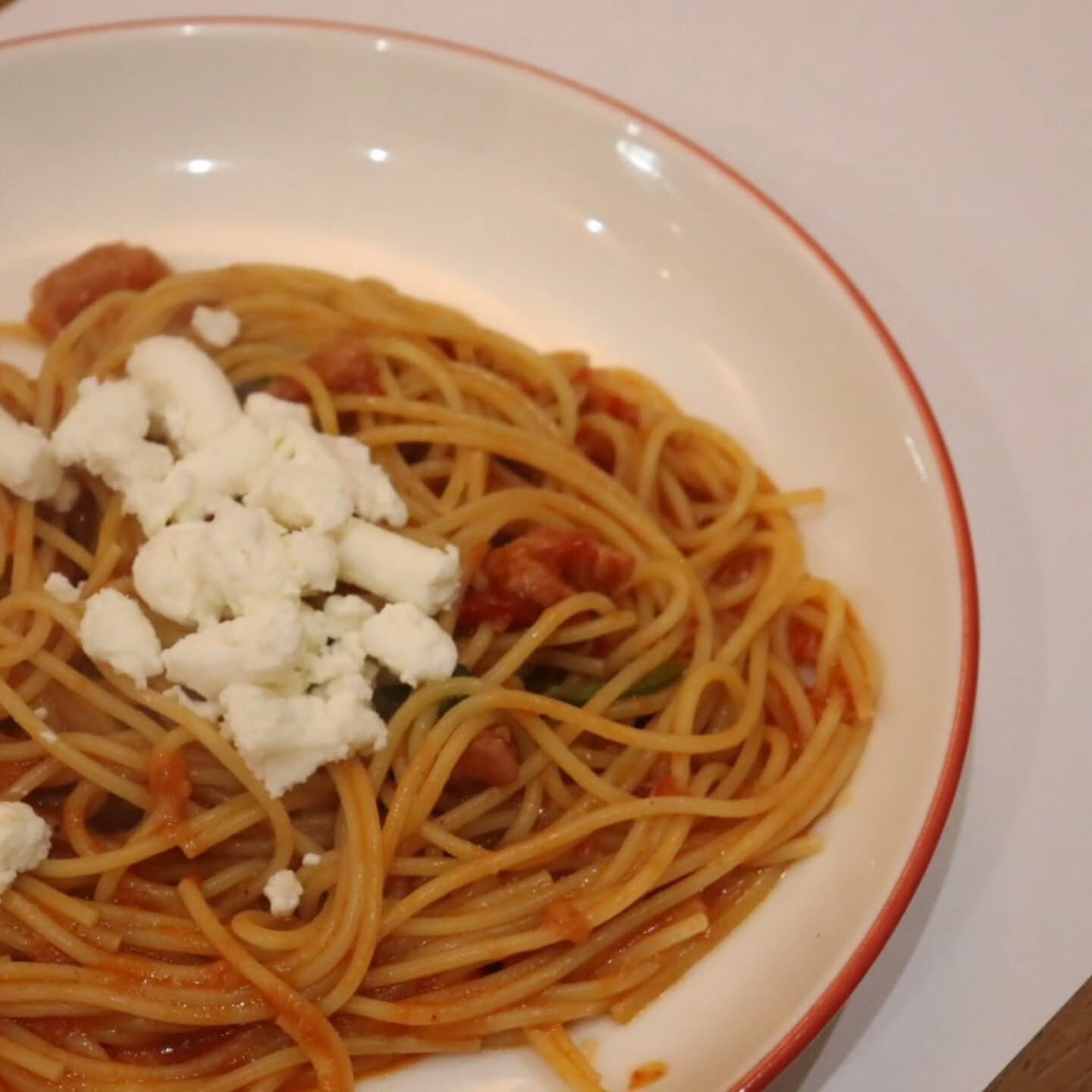 今日はちょっと贅沢なパスタレシピを紹介するよ🍝✨！リコッタチ